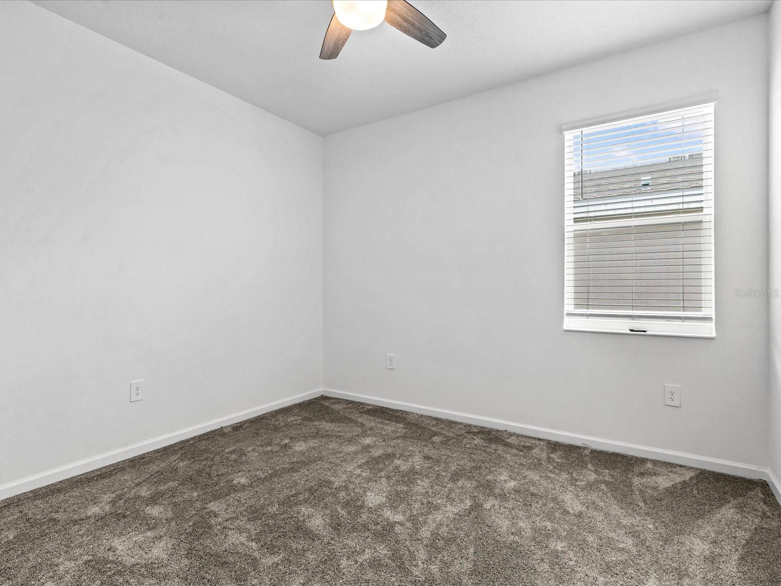 Image 19 of 27 For 2952 Armstrong Avenue