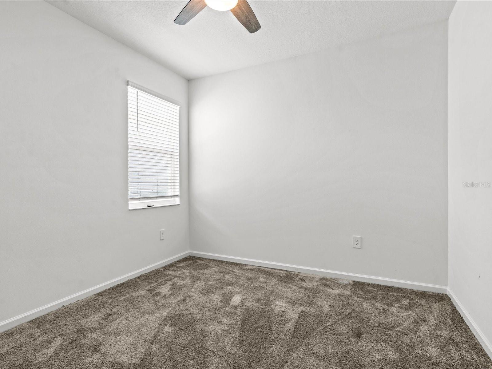 Image 22 of 27 For 2952 Armstrong Avenue