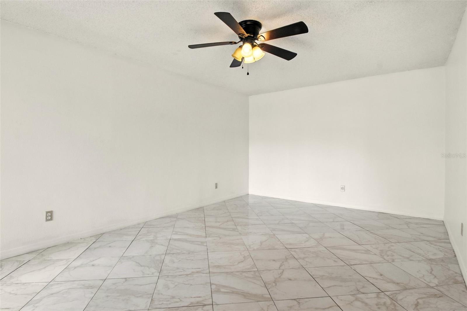 Image 10 of 27 For 4523 Hidden Oak Court