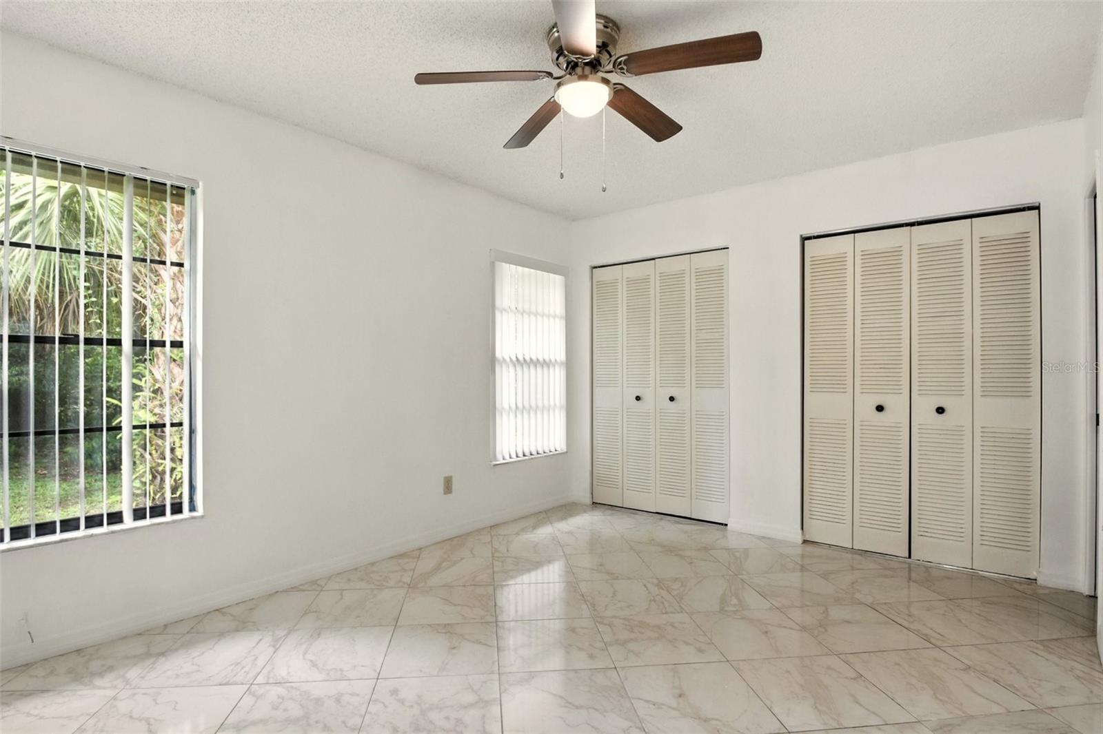 Image 17 of 27 For 4523 Hidden Oak Court