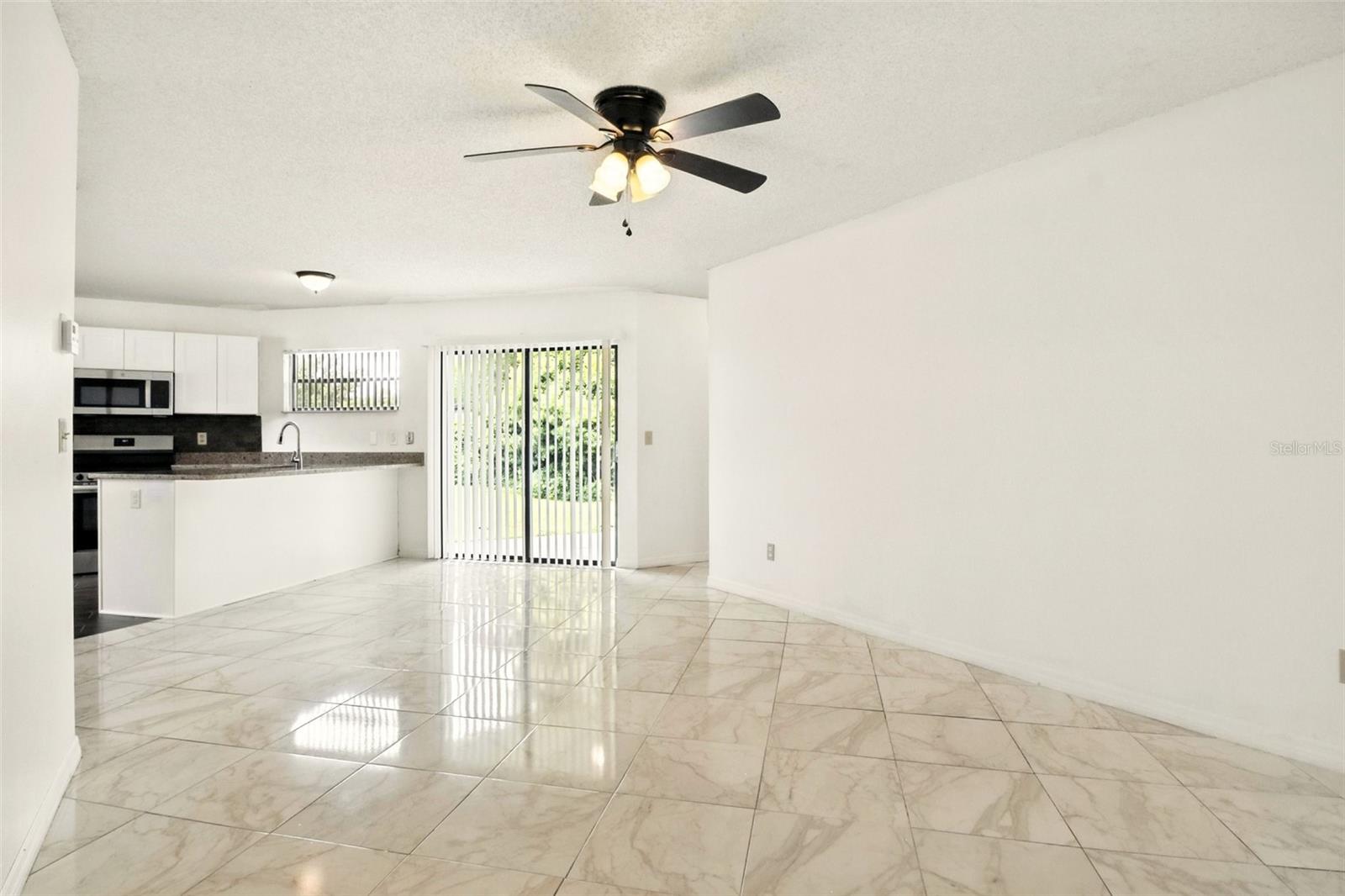 Image 6 of 27 For 4523 Hidden Oak Court
