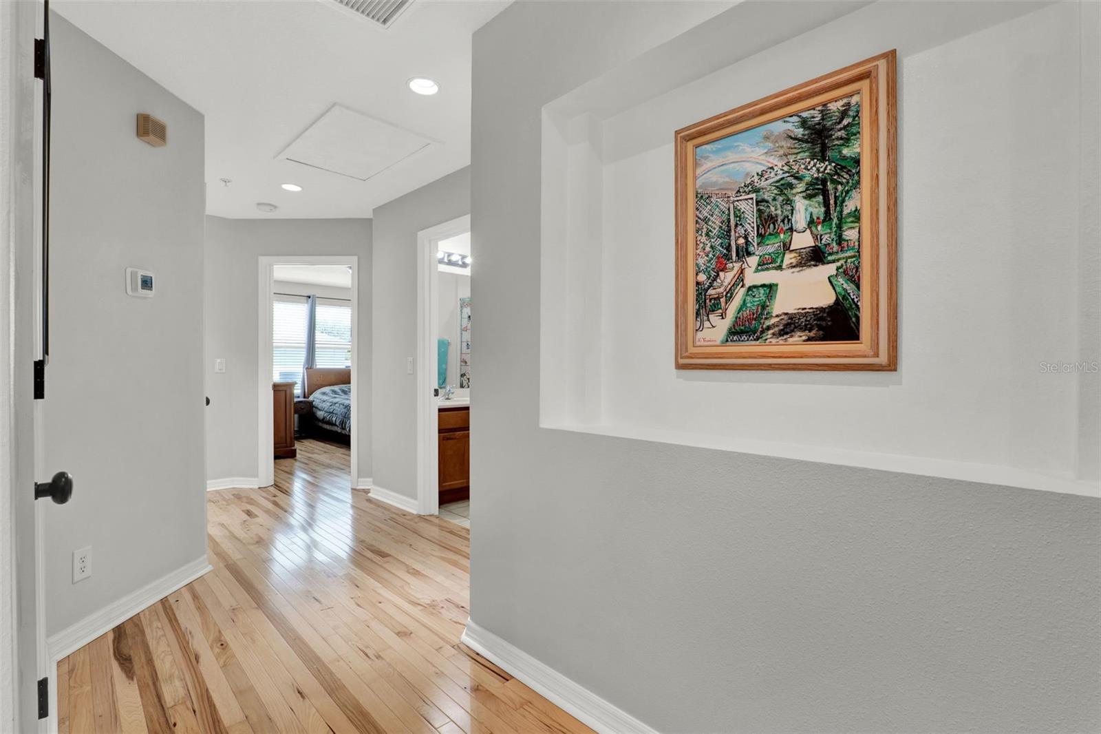 Image 10 of 32 For 811 Featherstone Lane