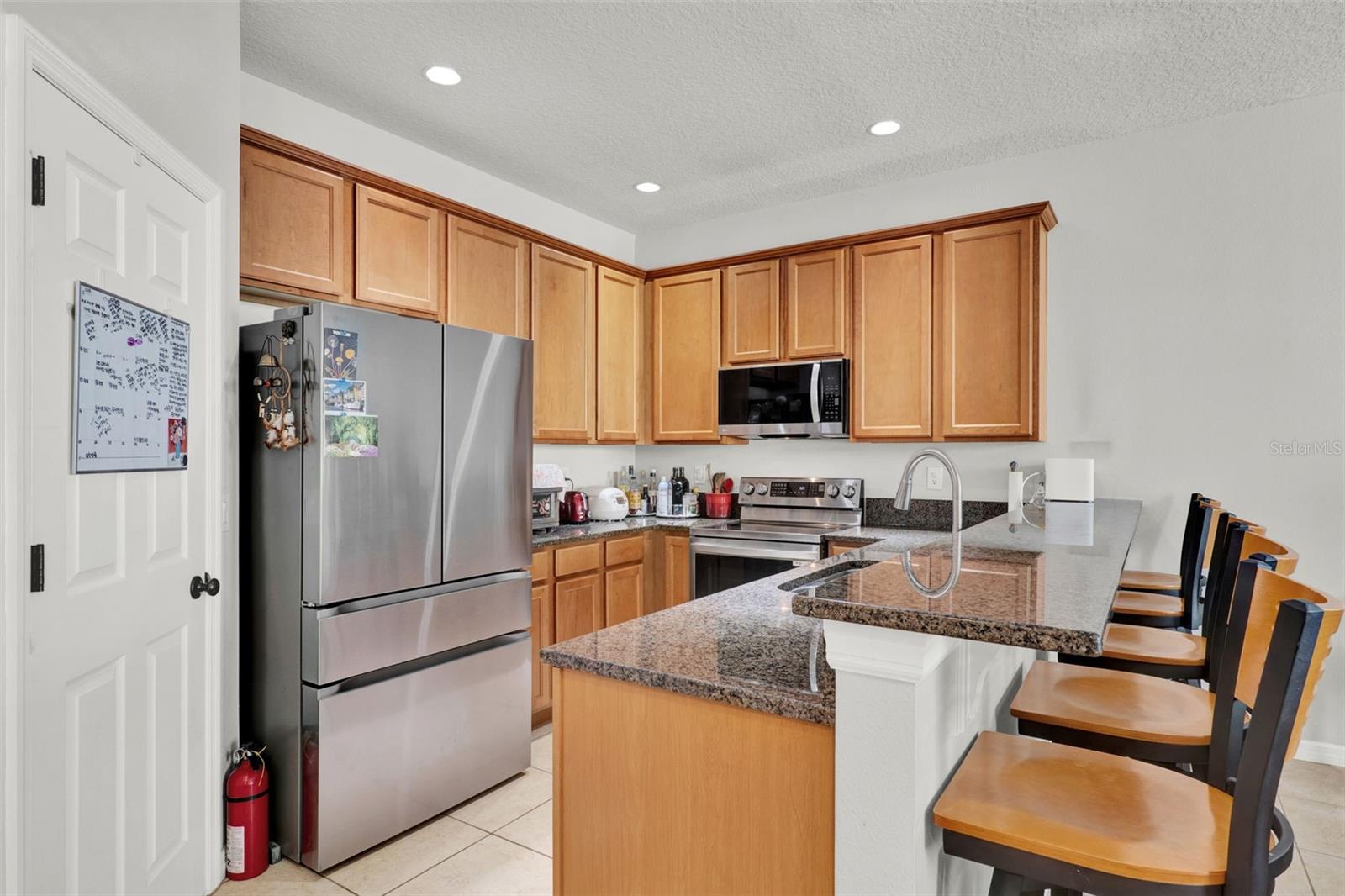 Image 4 of 32 For 811 Featherstone Lane