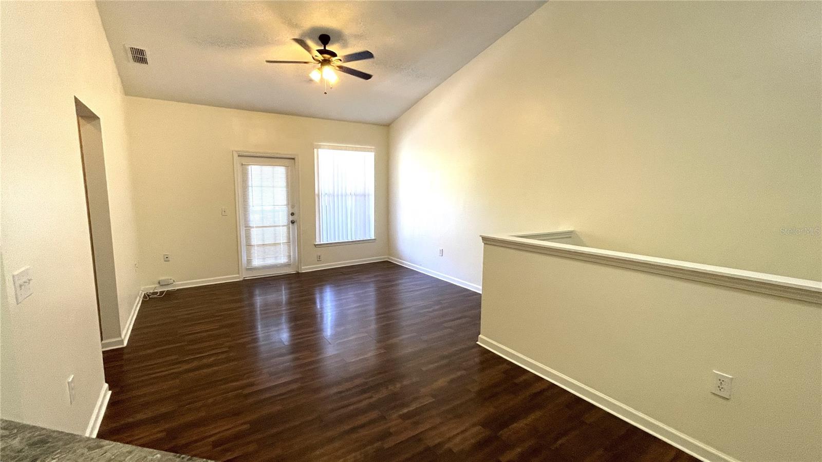 Image 6 of 21 For 17952 Villa Creek Drive