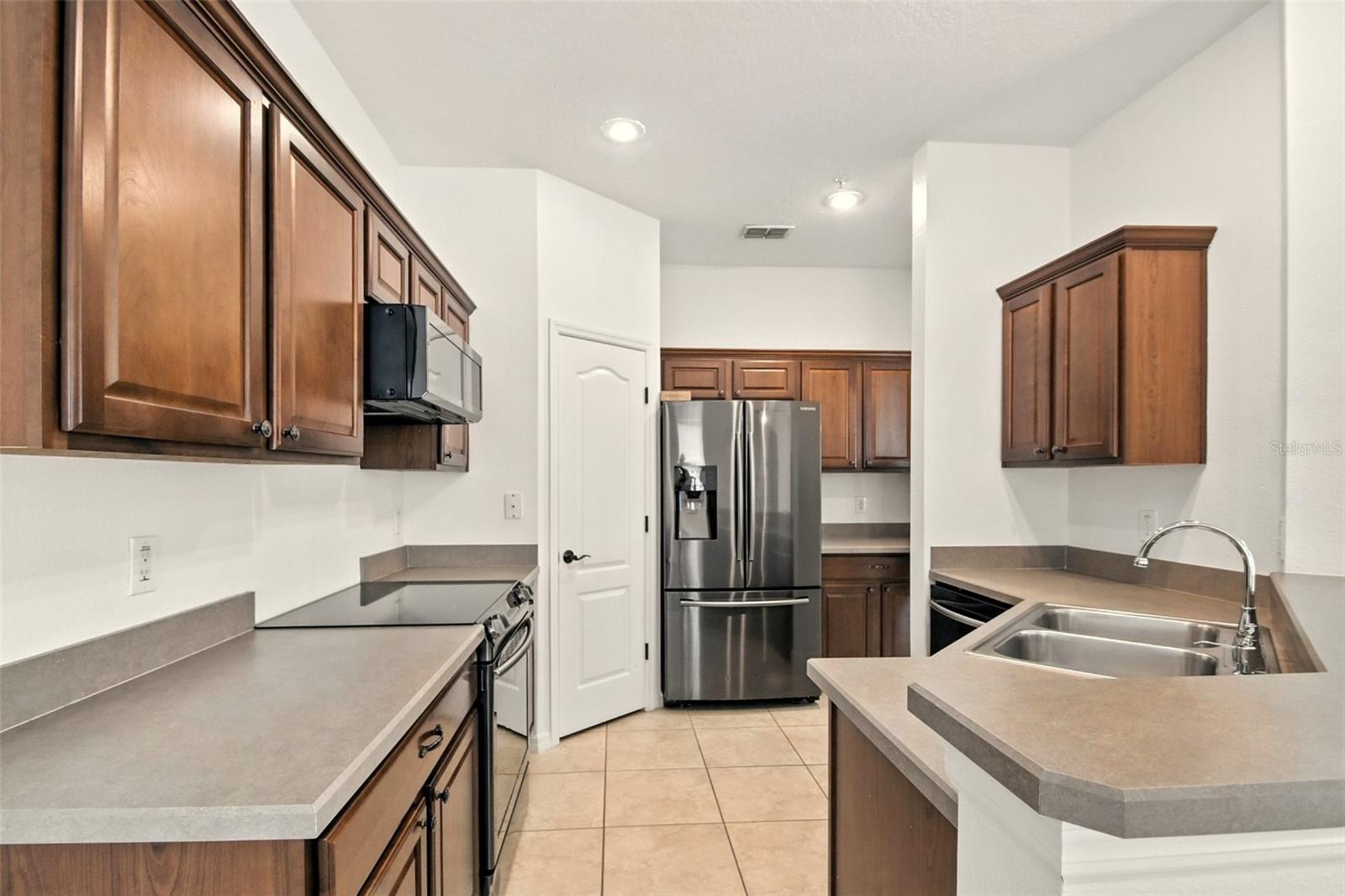 Image 8 of 26 For 3730 San Jacinto
