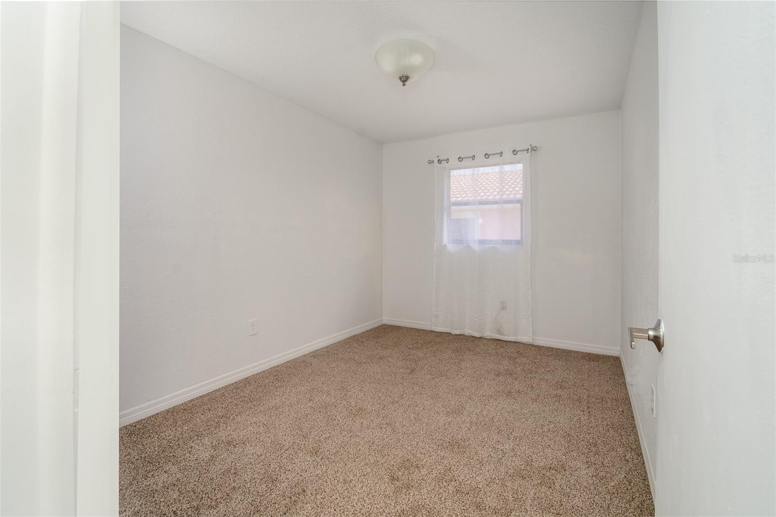 Image 31 of 33 For 2504 Hibiscus Drive W
