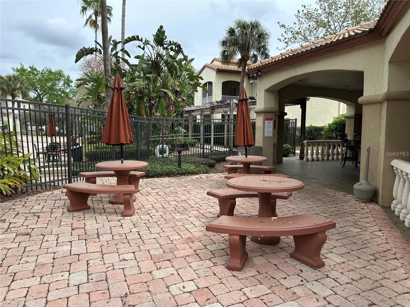 Image 18 of 23 For 827 Camargo Way 205