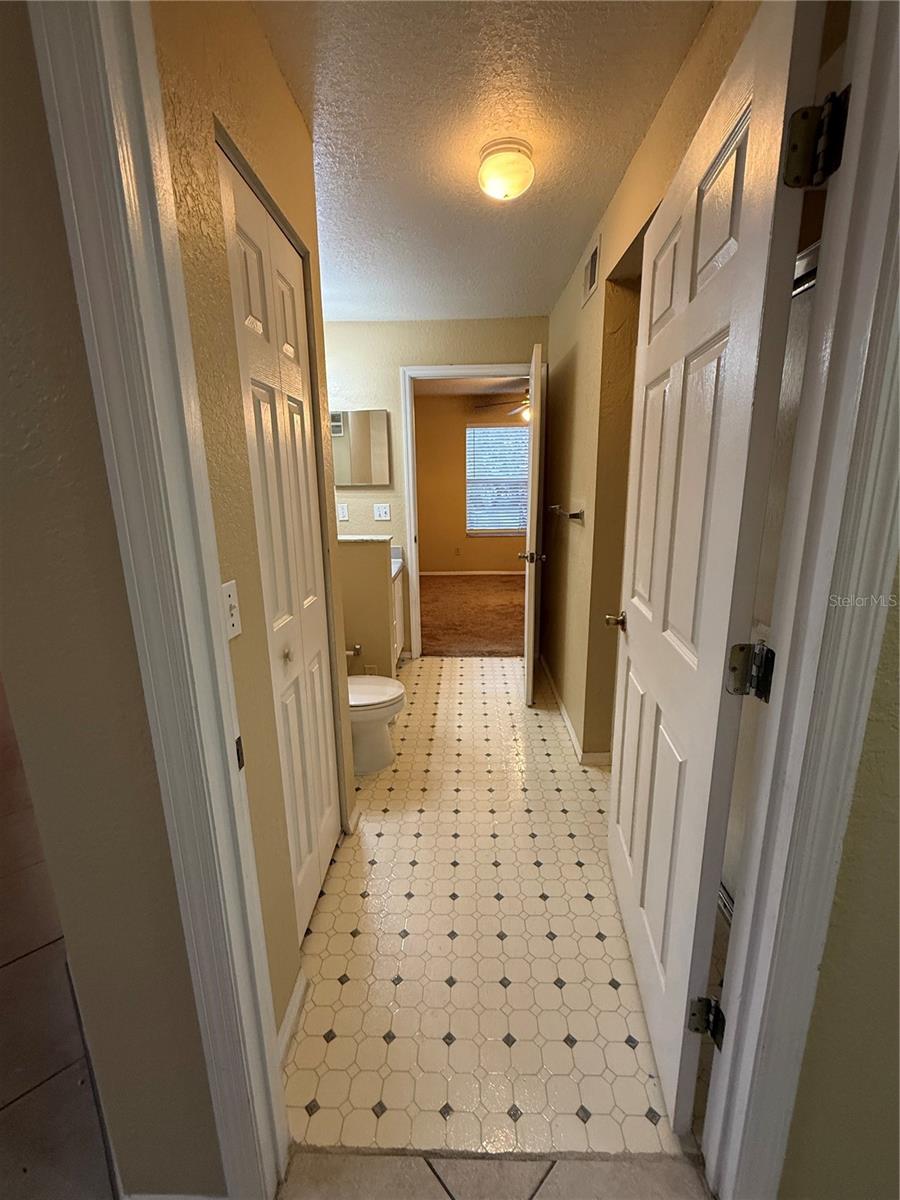Image 8 of 23 For 827 Camargo Way 205