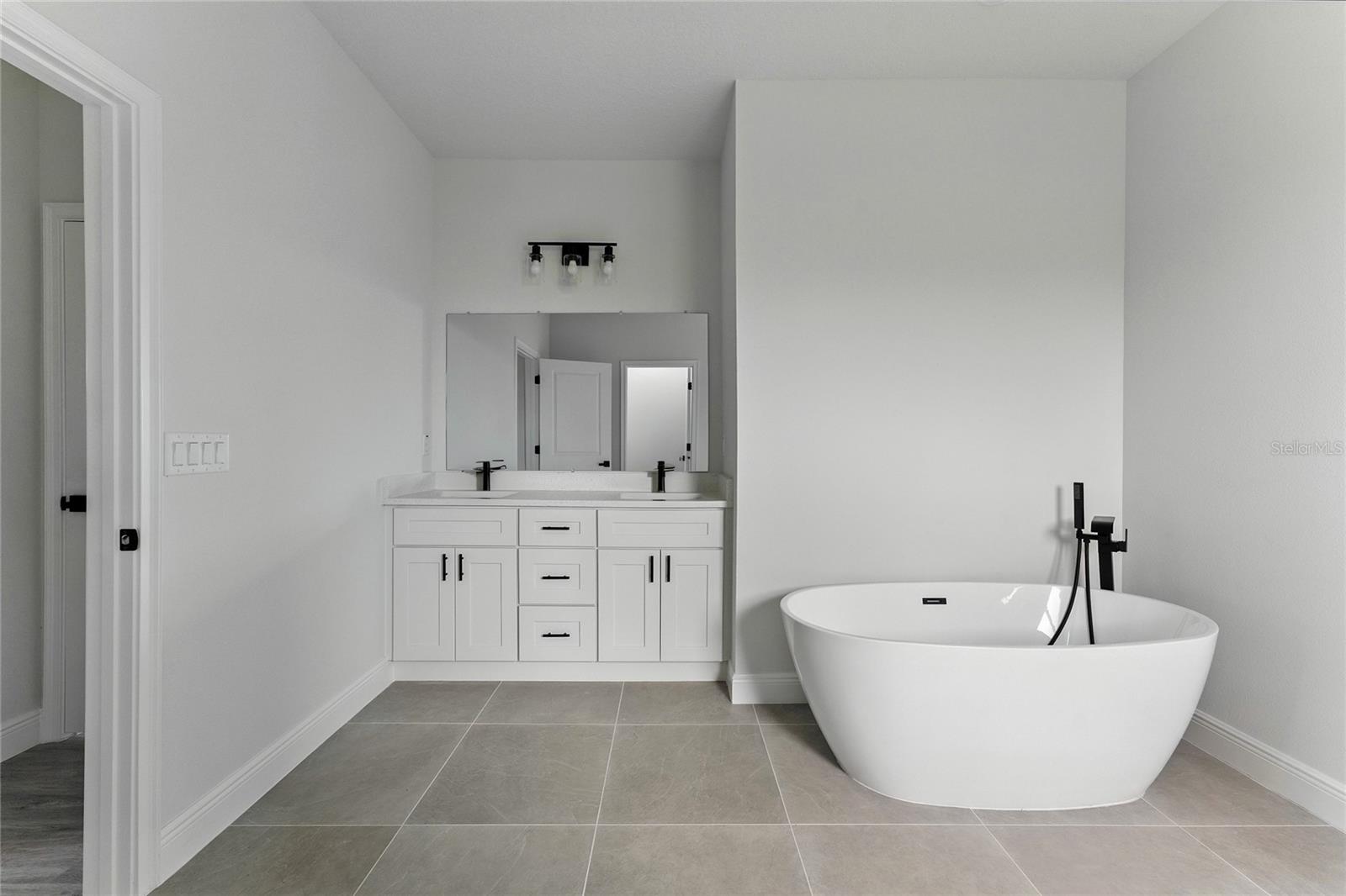 Image 22 of 56 For 105 Marion Oaks Course