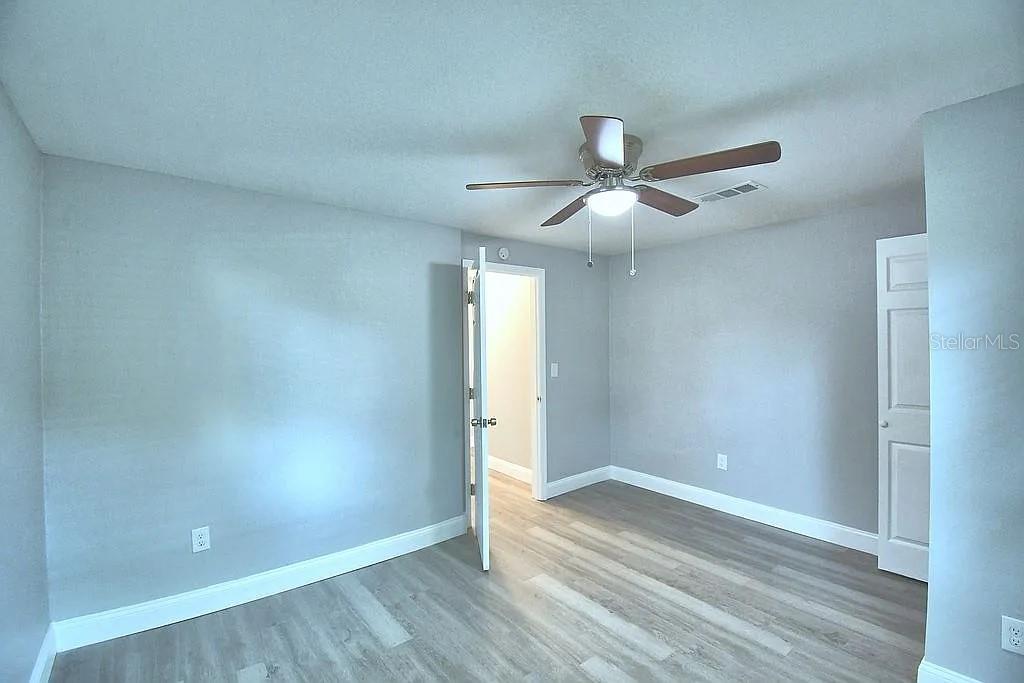 Image 4 of 19 For 618 Booker Avenue