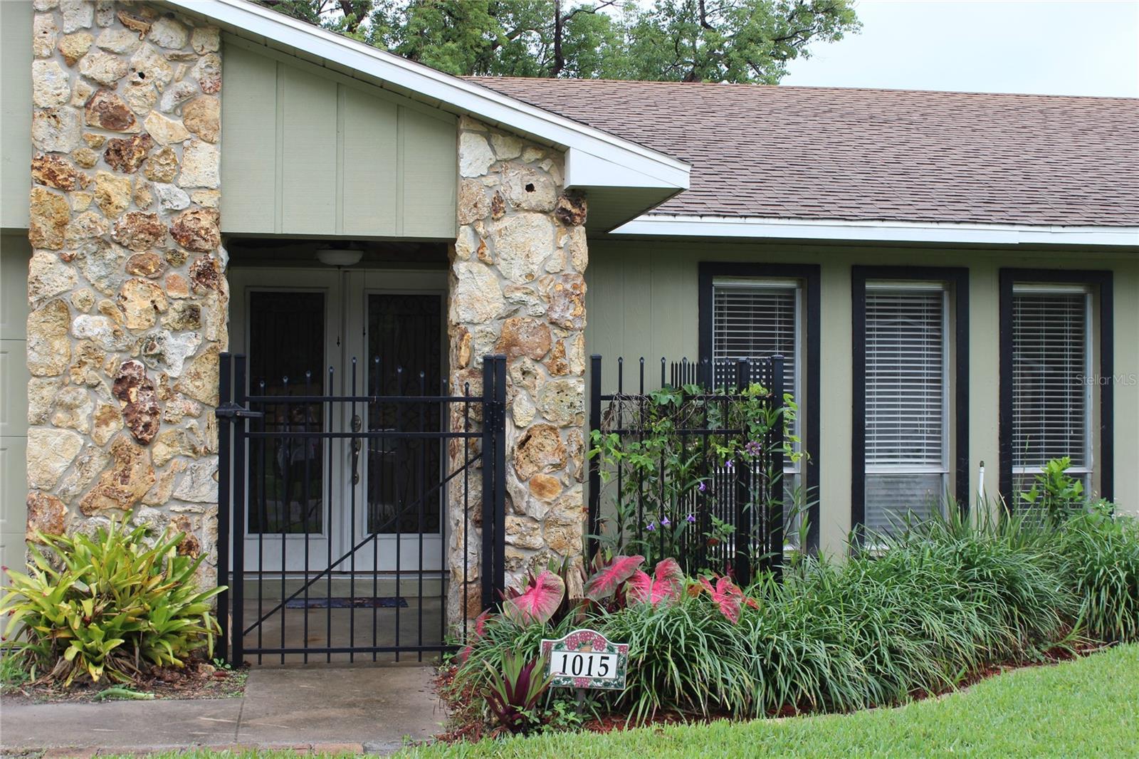 Image 2 of 36 For 1015 Woodall Drive
