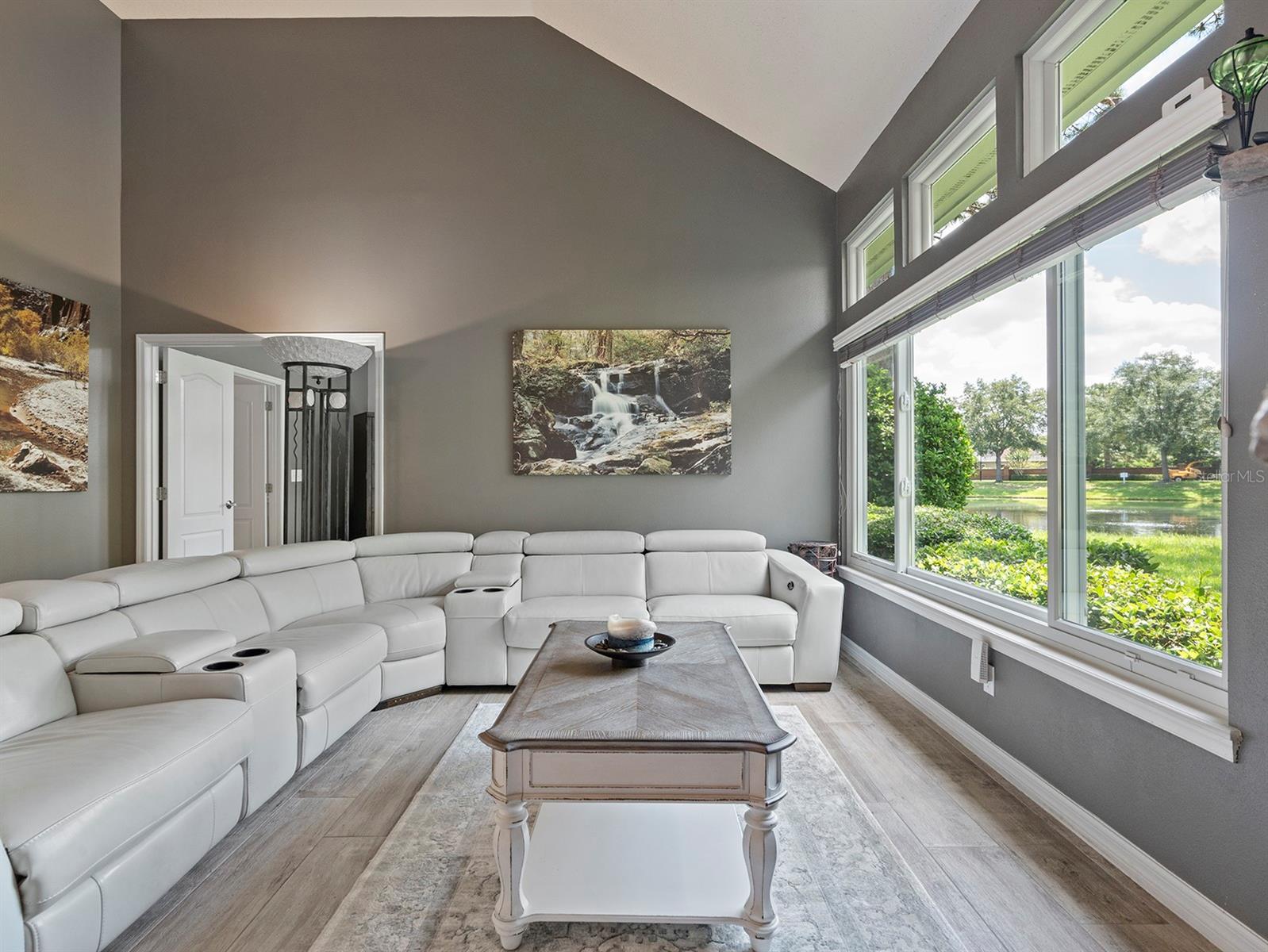Image 15 of 52 For 14450 Stamford Circle