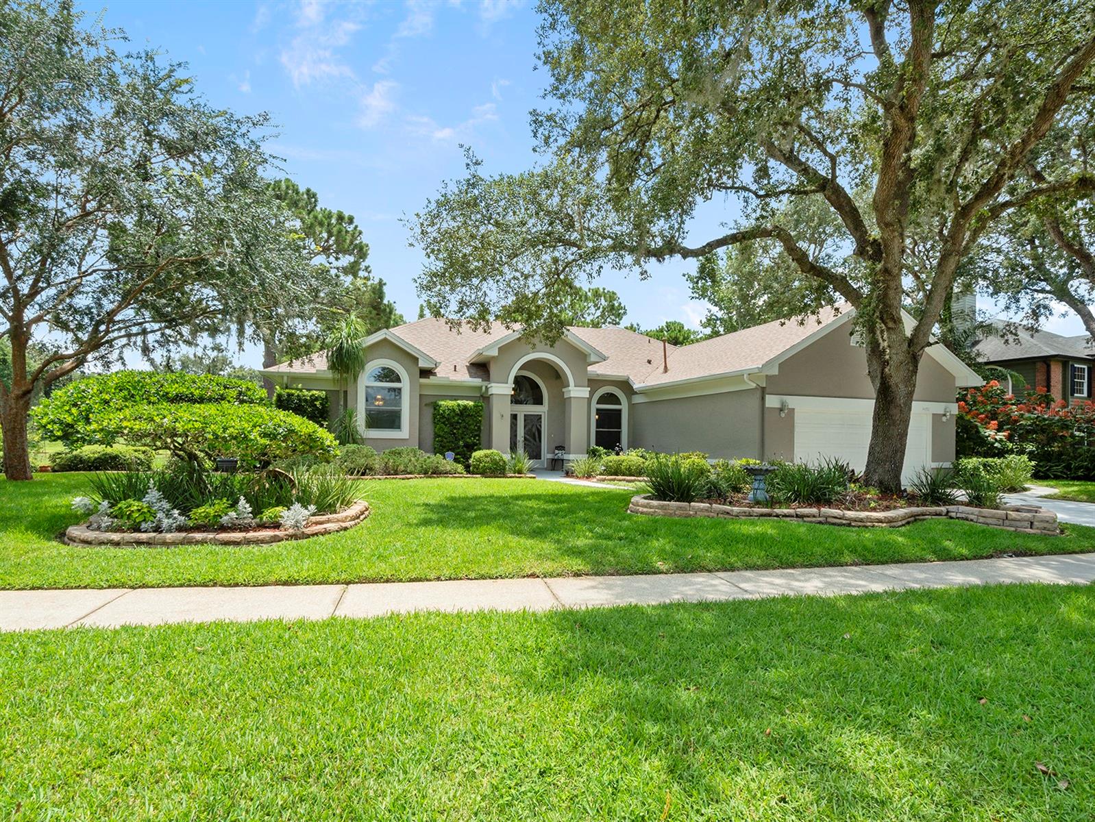 Image 2 of 52 For 14450 Stamford Circle
