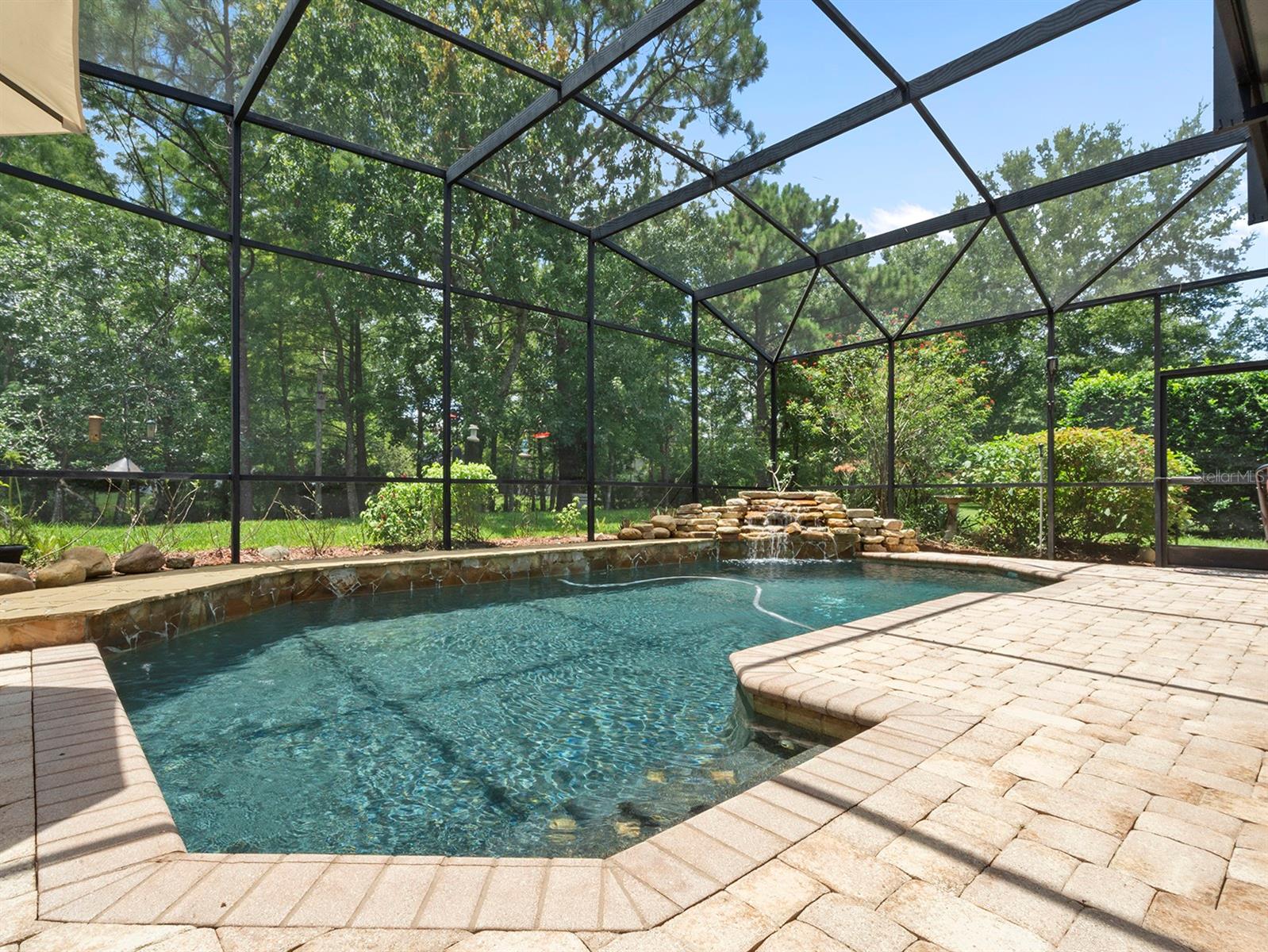 Image 33 of 52 For 14450 Stamford Circle