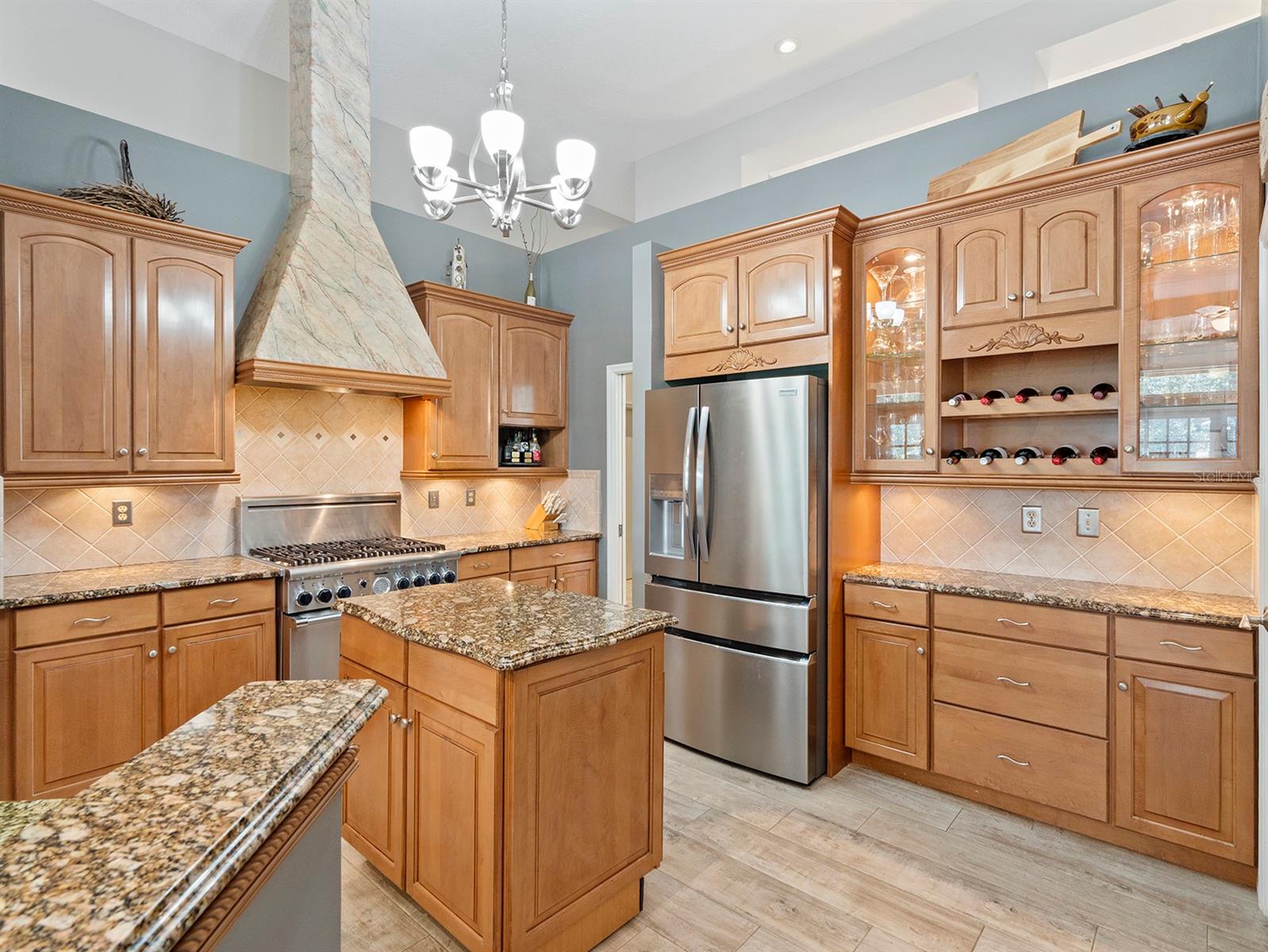 Image 6 of 52 For 14450 Stamford Circle