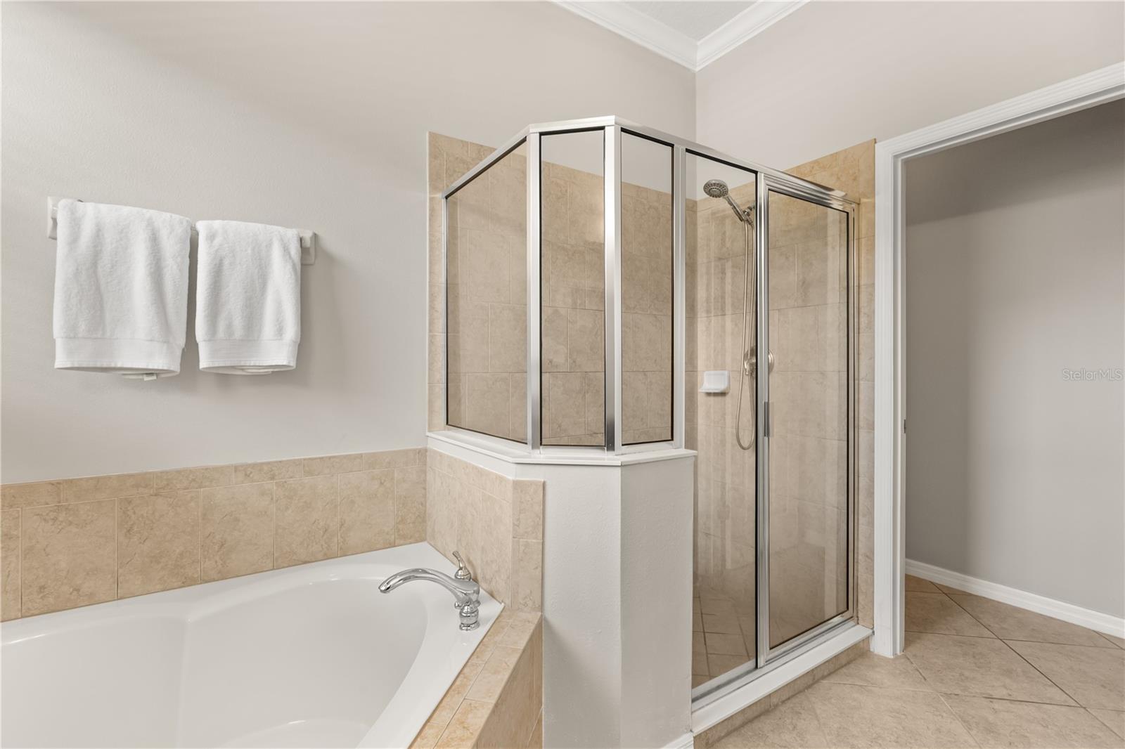 Image 18 of 36 For 2018 Bay Clover Drive