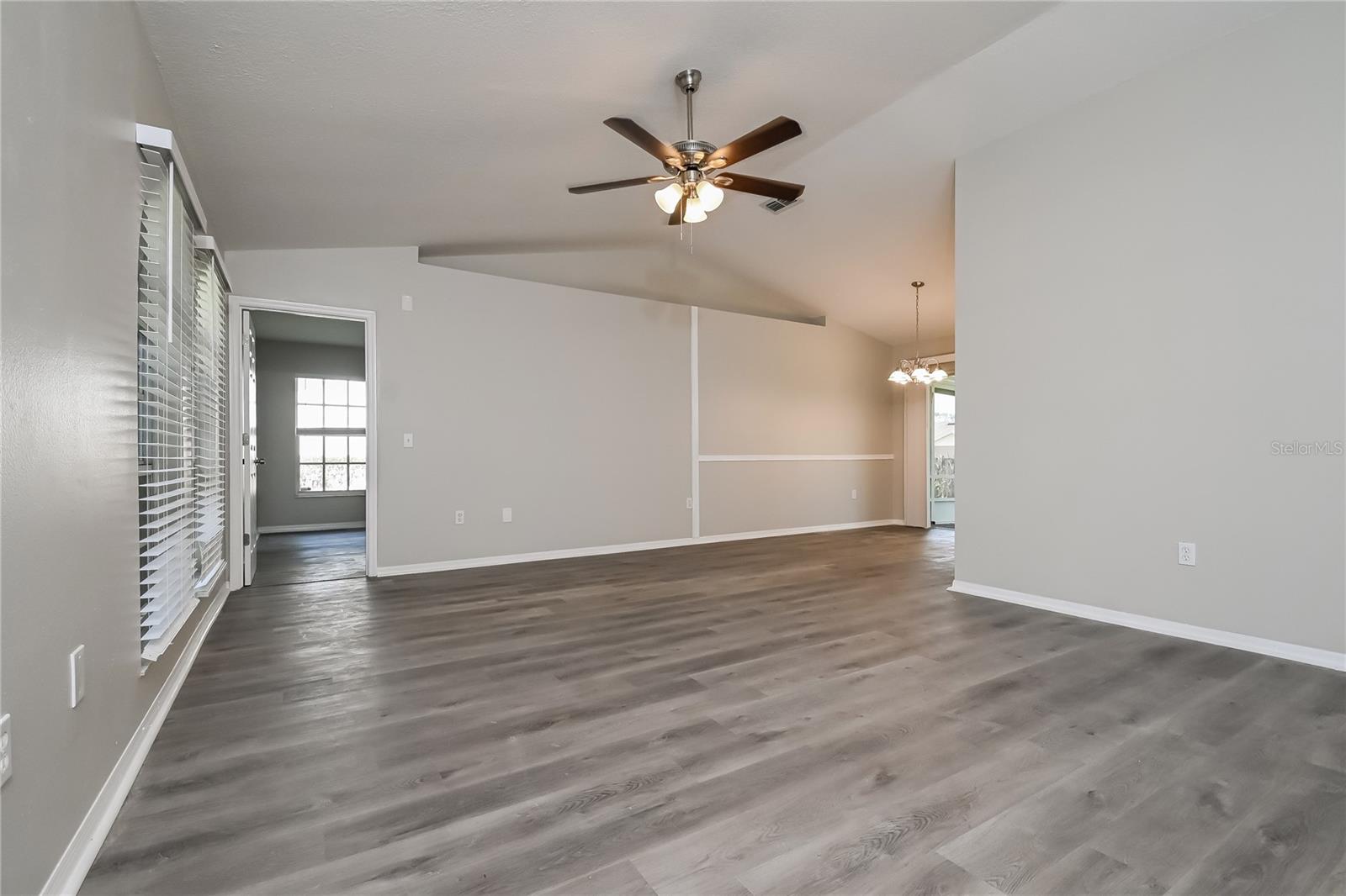 Image 3 of 16 For 8007 Apache Lane