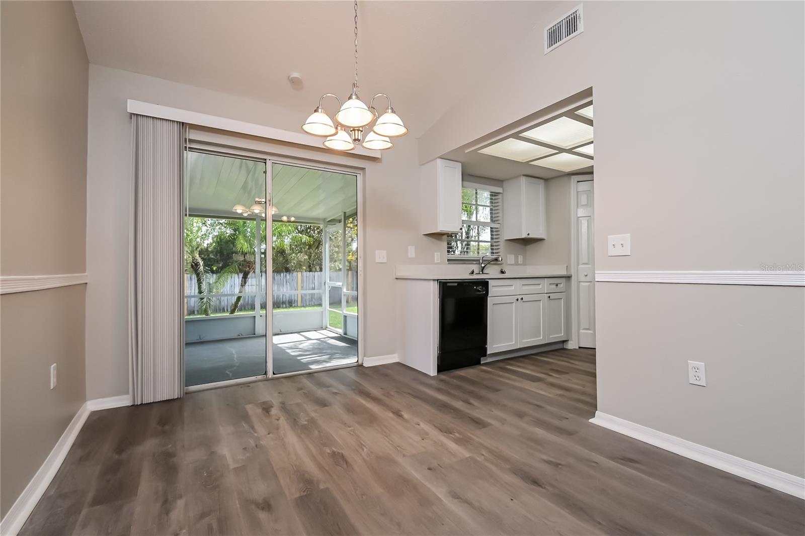 Image 5 of 16 For 8007 Apache Lane