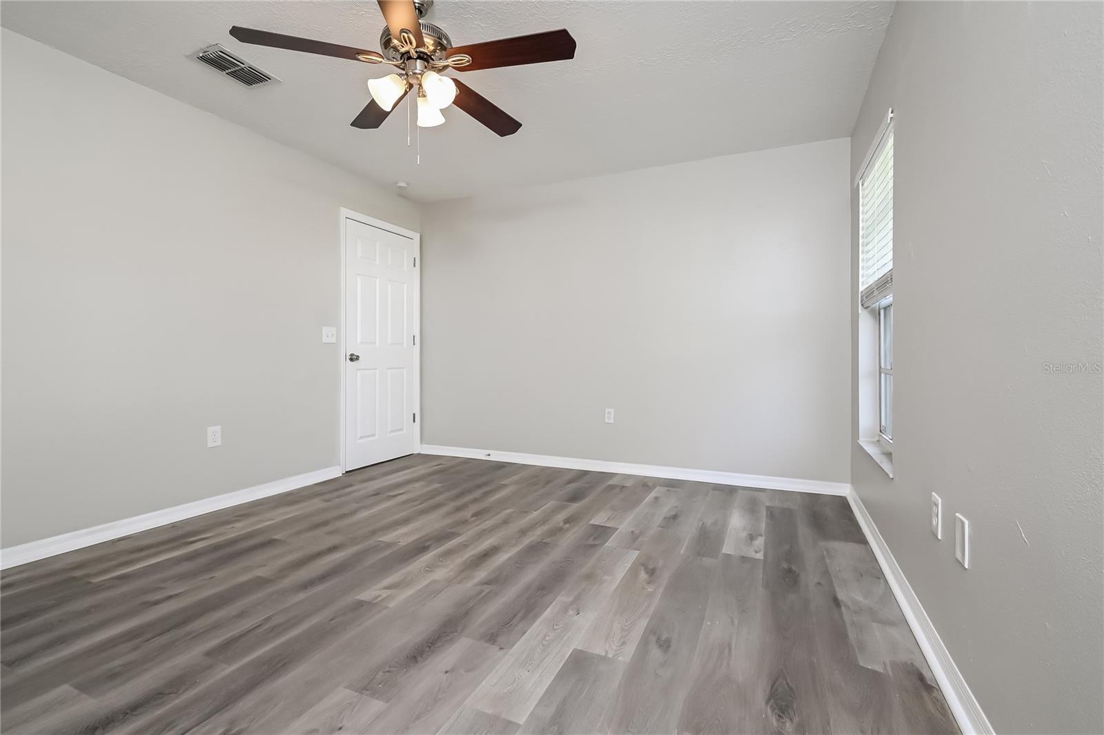 Image 9 of 16 For 8007 Apache Lane