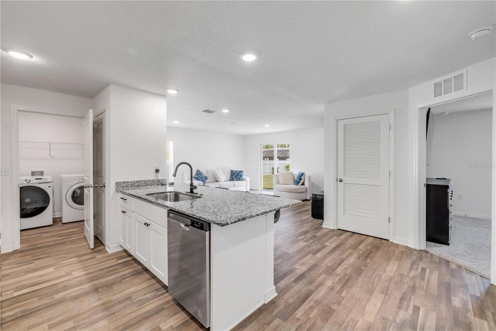 Image 3 of 22 For 40 Briarvue Lane