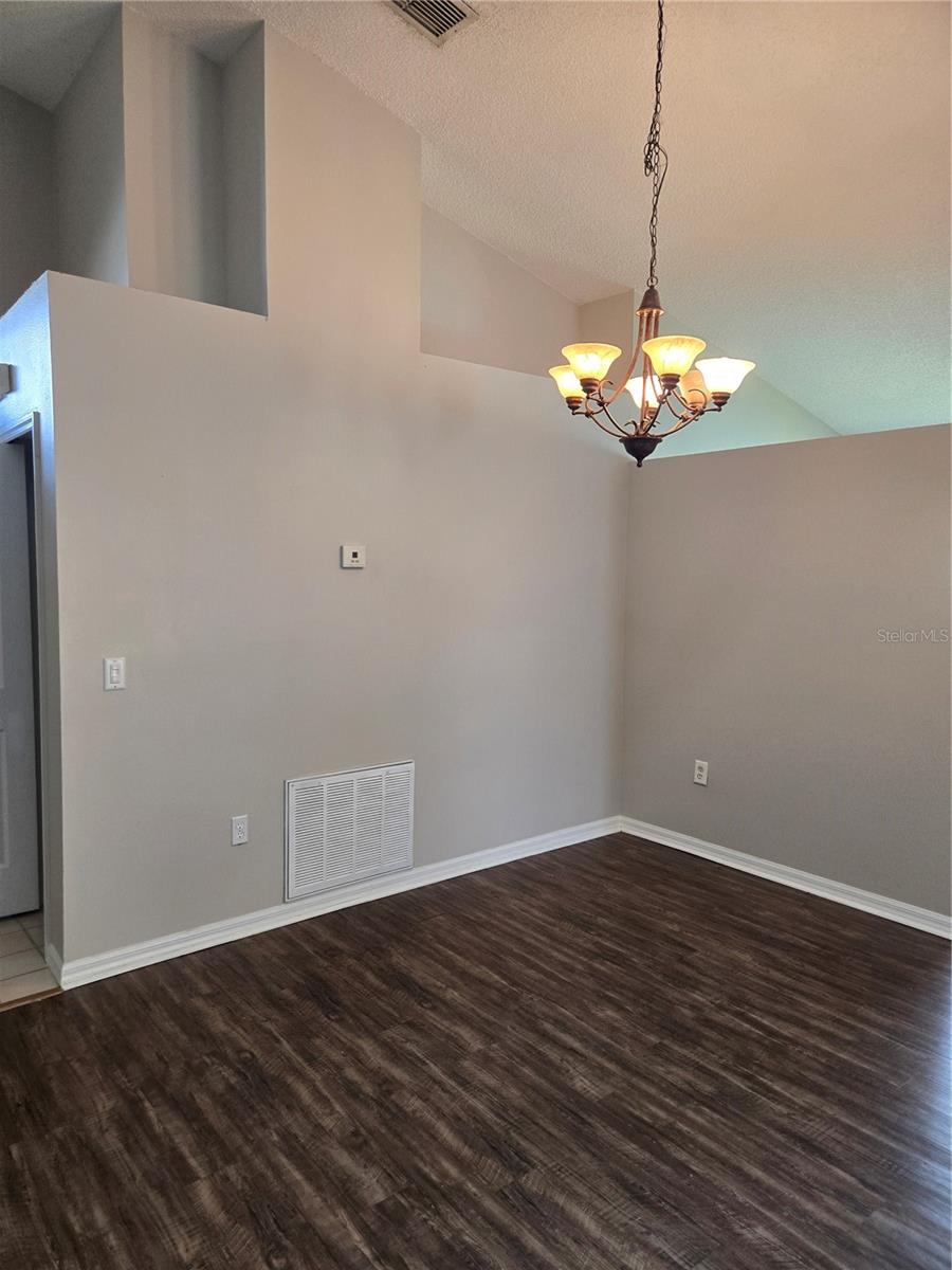 Image 3 of 13 For 14515 Greydale Circle