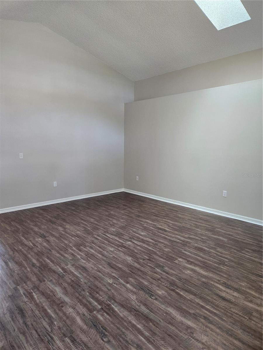 Image 4 of 13 For 14515 Greydale Circle