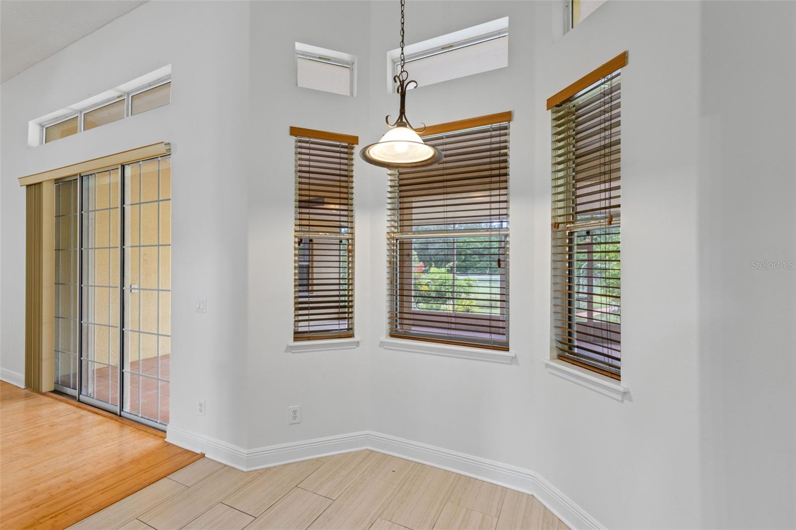 Image 14 of 60 For 5411 Lee Ann Drive