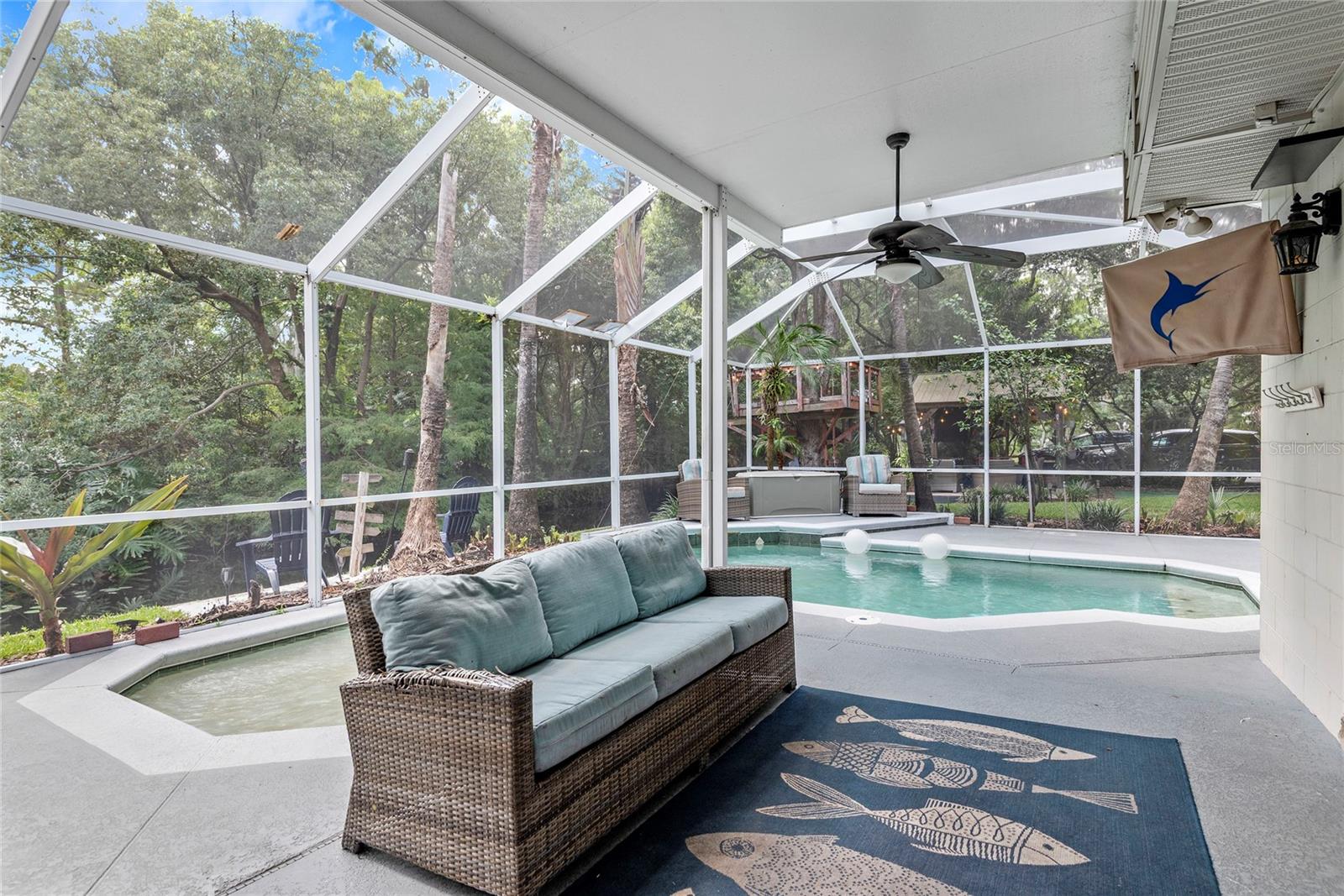 Image 32 of 46 For 4008 Lake Sarah Drive