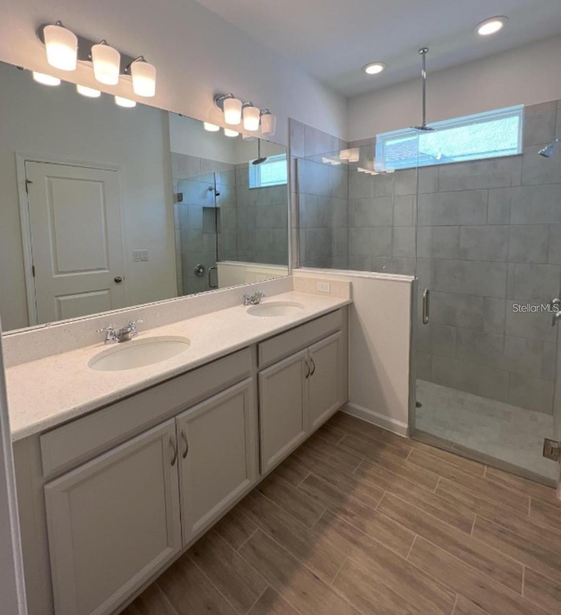 Image 6 of 31 For 4474 Davos Drive