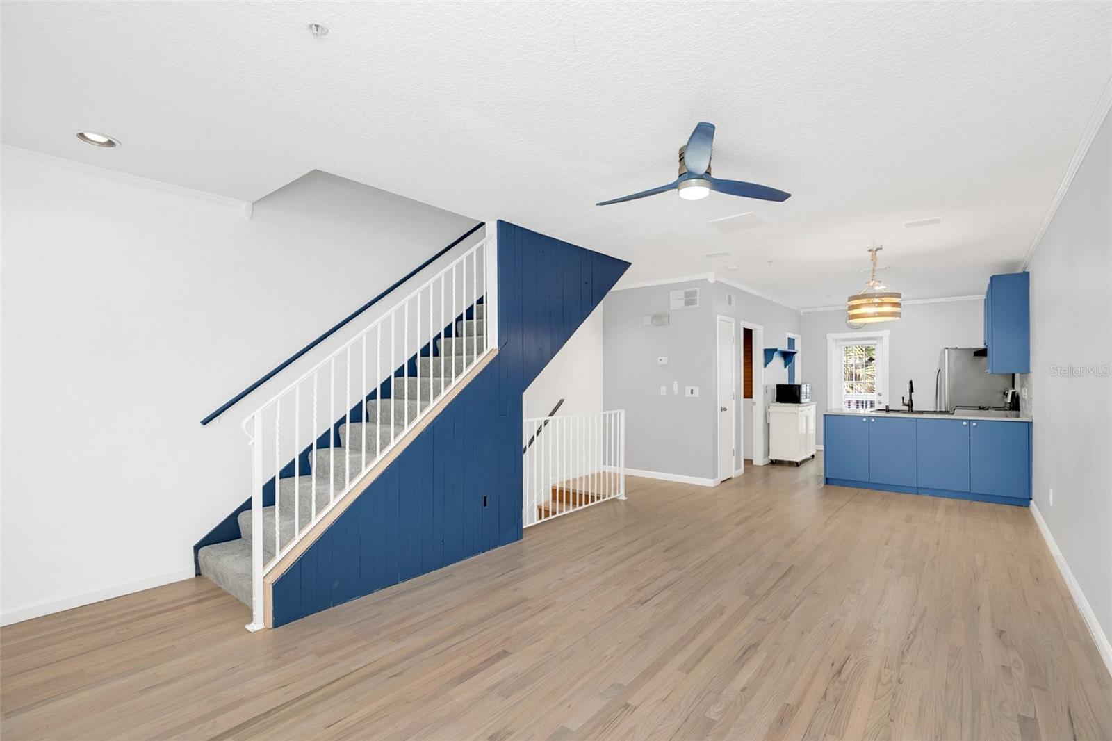 Image 2 of 11 For 40 Hyer Avenue