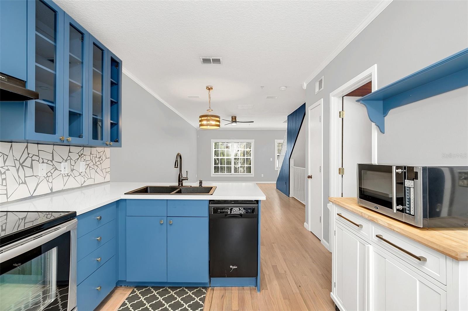 Image 4 of 11 For 40 Hyer Avenue