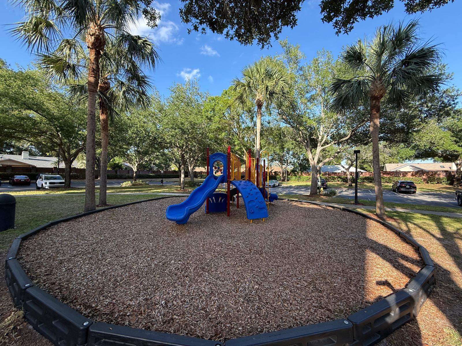 Image 36 of 36 For 2015 Erving Circle 307