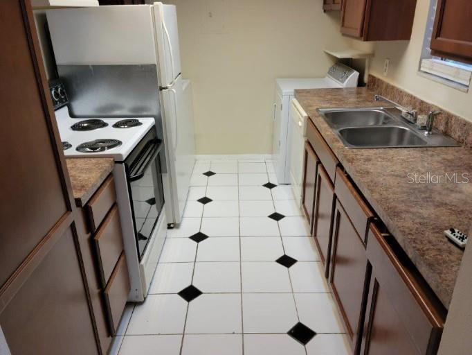 Image 6 of 19 For 4322 Lakeway Drive 13 F