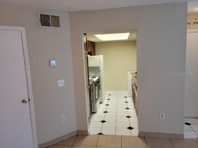 Image 7 of 19 For 4322 Lakeway Drive 13 F
