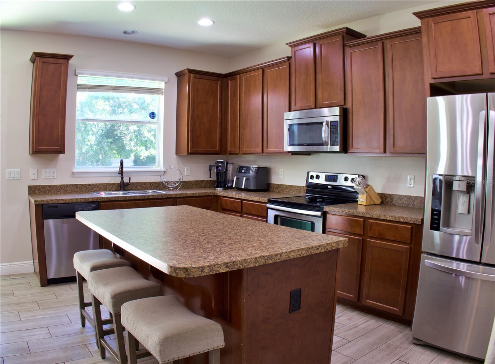 Image 10 of 31 For 7338 Azalea Cove Circle