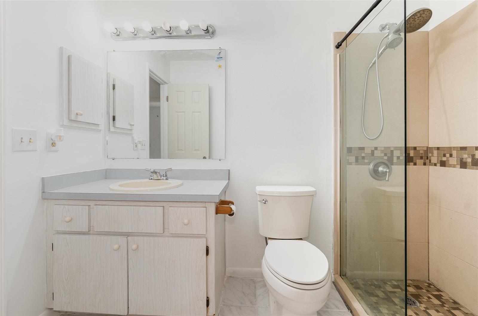 Image 11 of 20 For 2423 Centennial Boulevard