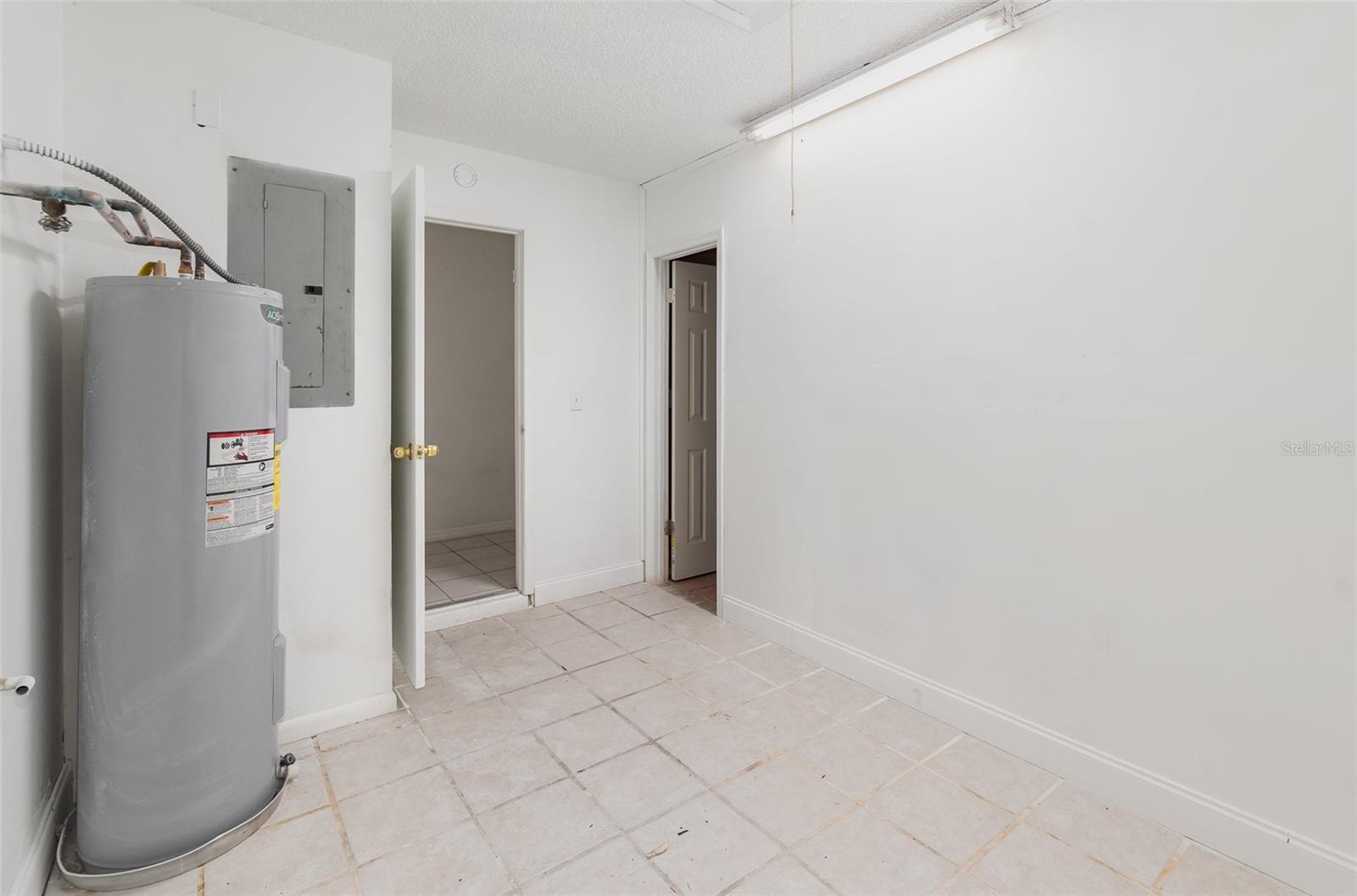 Image 14 of 20 For 2423 Centennial Boulevard