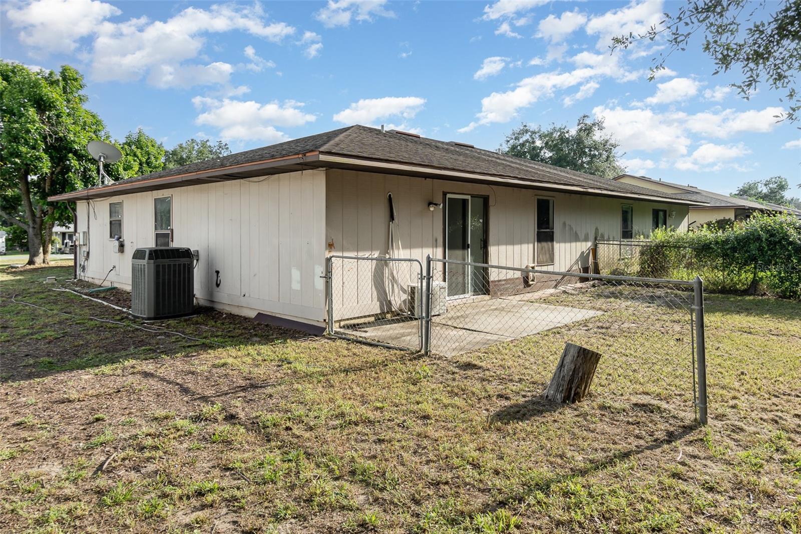 Image 19 of 20 For 2423 Centennial Boulevard