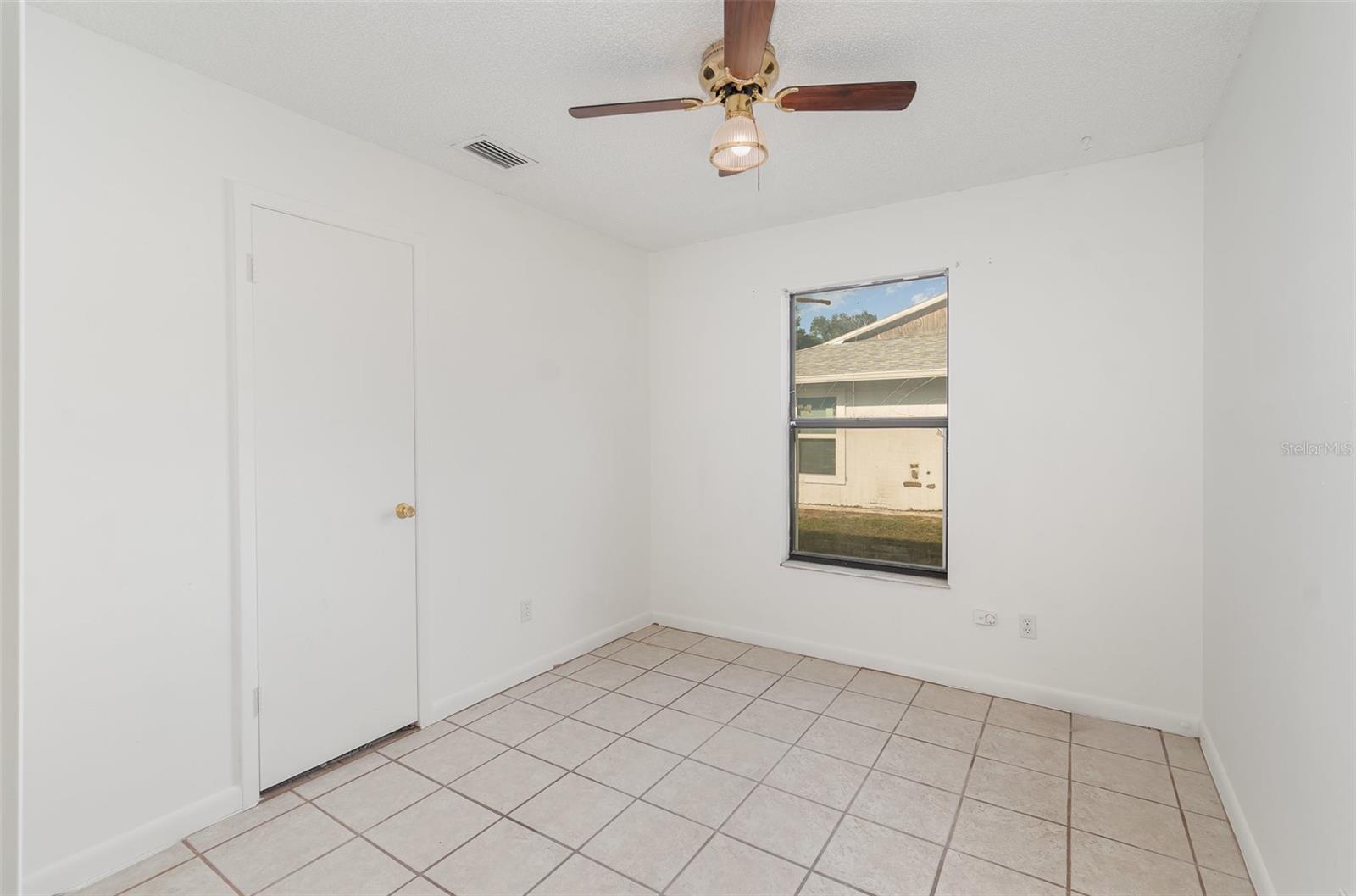 Image 8 of 20 For 2423 Centennial Boulevard