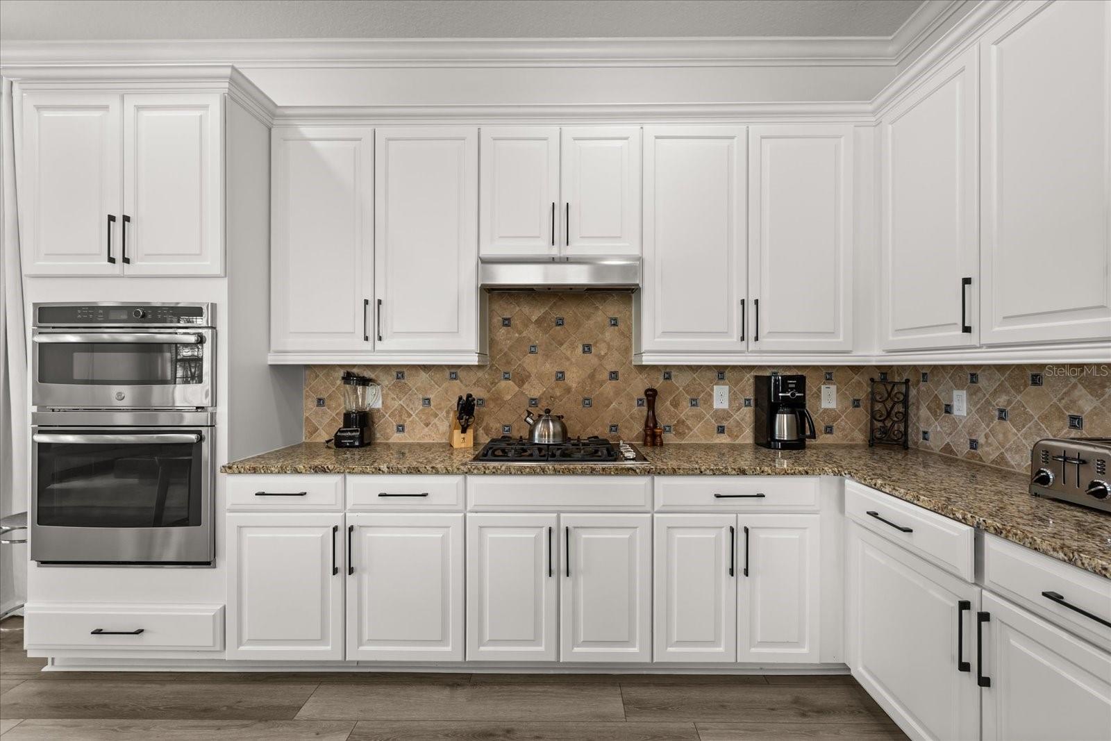 Image 10 of 49 For 915 Golden Bear Drive