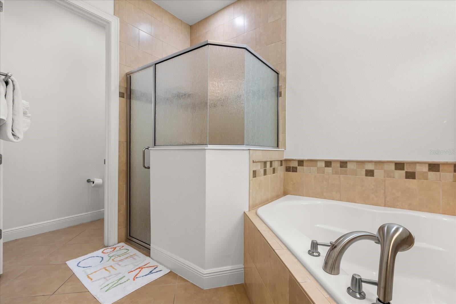 Image 31 of 49 For 915 Golden Bear Drive