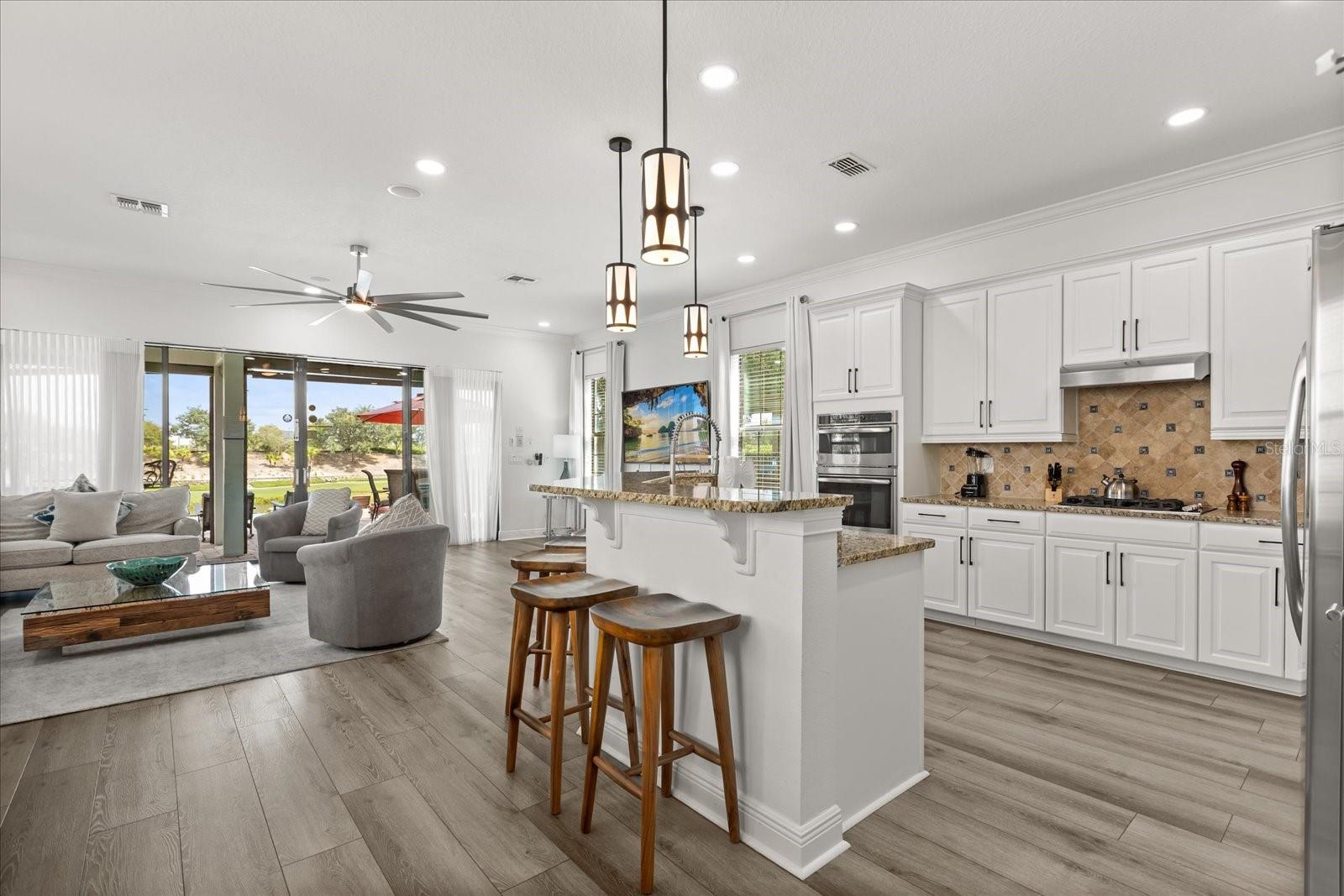 Image 7 of 49 For 915 Golden Bear Drive