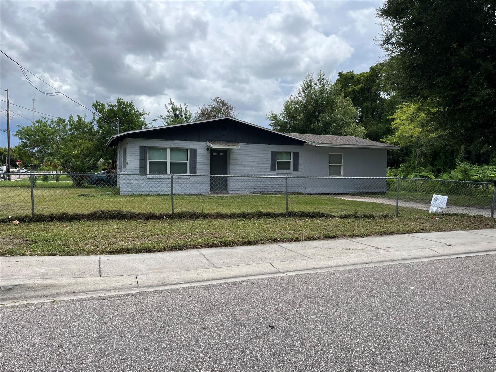 Listing Details for 300 Campus View Drive, ORLANDO, FL 32810