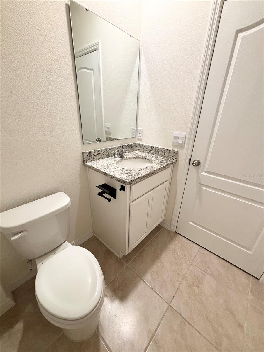 Image 10 of 20 For 5216 Greenheart Avenue