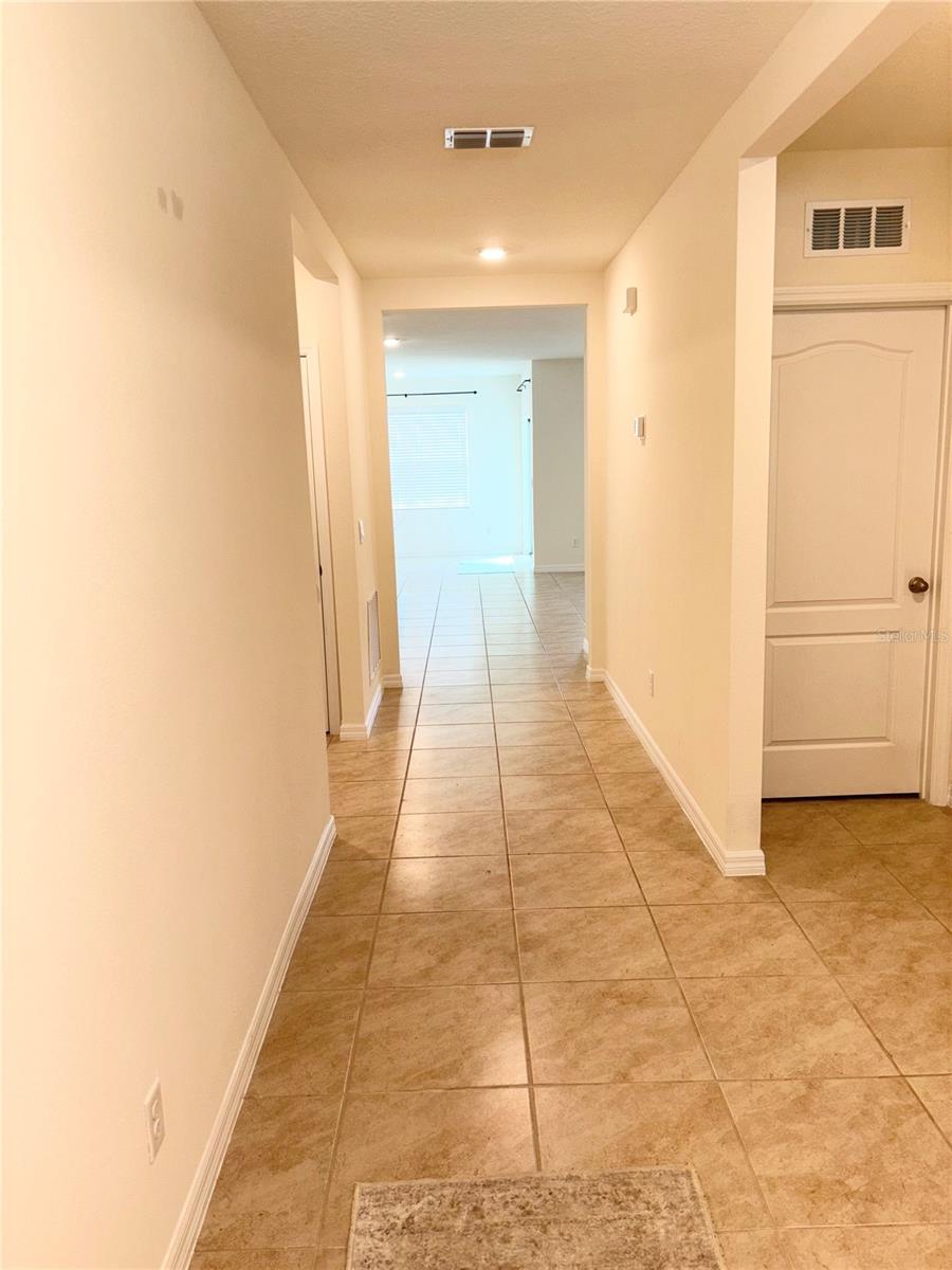 Image 9 of 20 For 5216 Greenheart Avenue