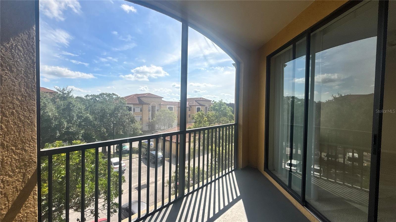 Image 10 of 22 For 6159 Metrowest Boulevard 307