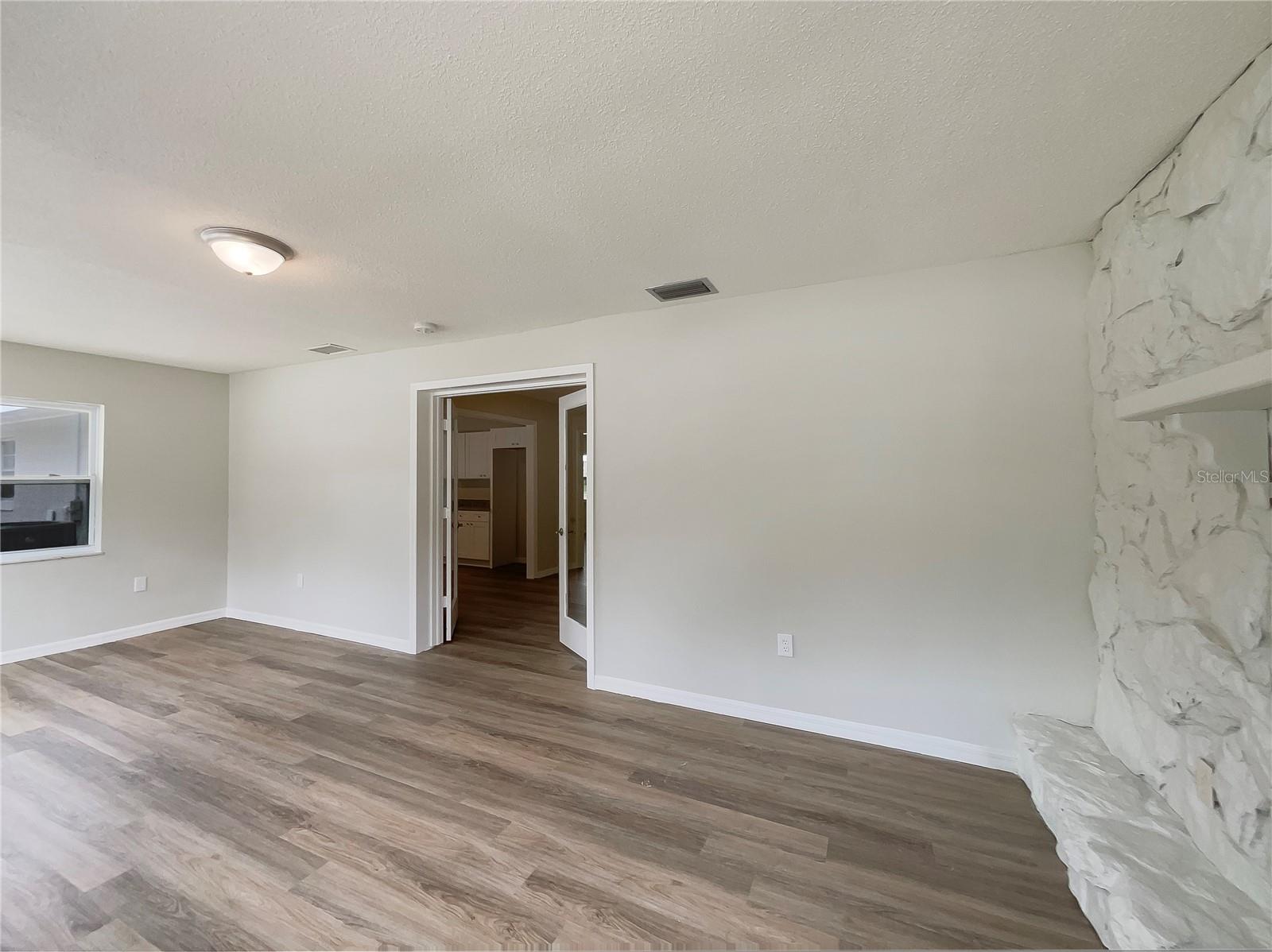 Image 13 of 27 For 11045 Lake Eustis Drive