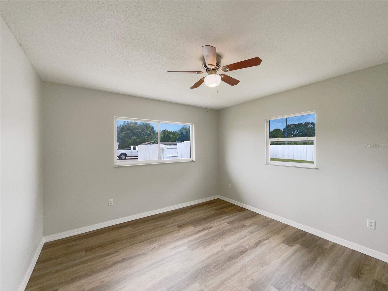 Image 16 of 27 For 11045 Lake Eustis Drive