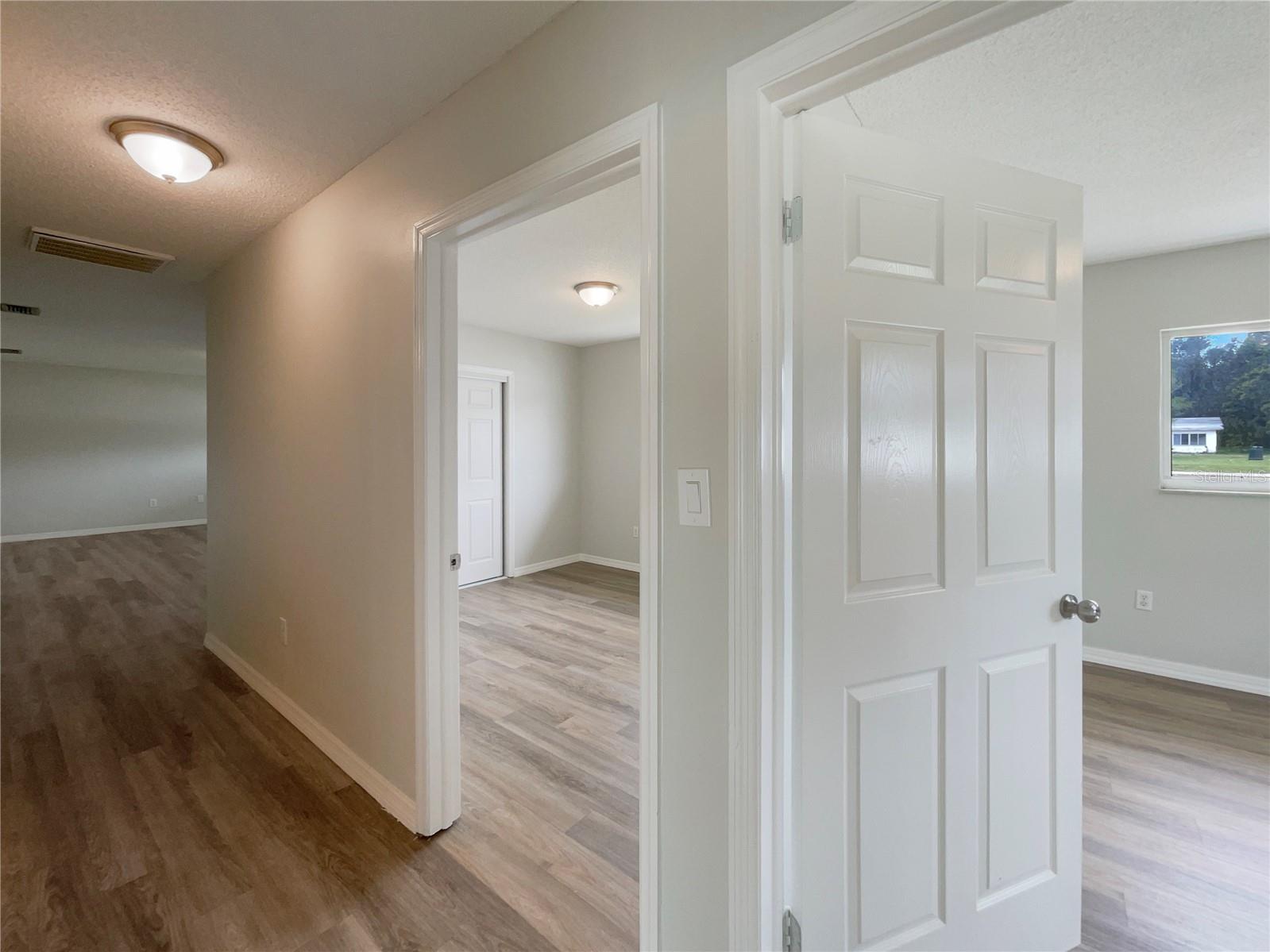 Image 21 of 27 For 11045 Lake Eustis Drive