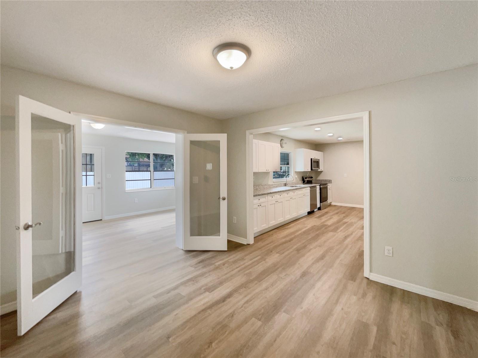 Image 22 of 27 For 11045 Lake Eustis Drive